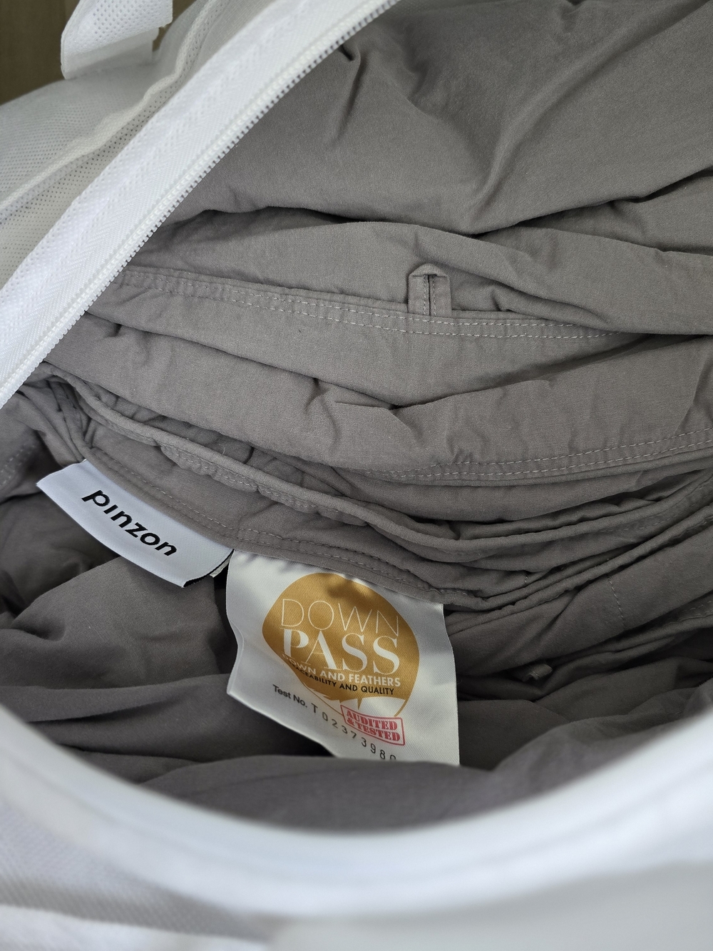 Pinzon Down Comforter-King (Gray)